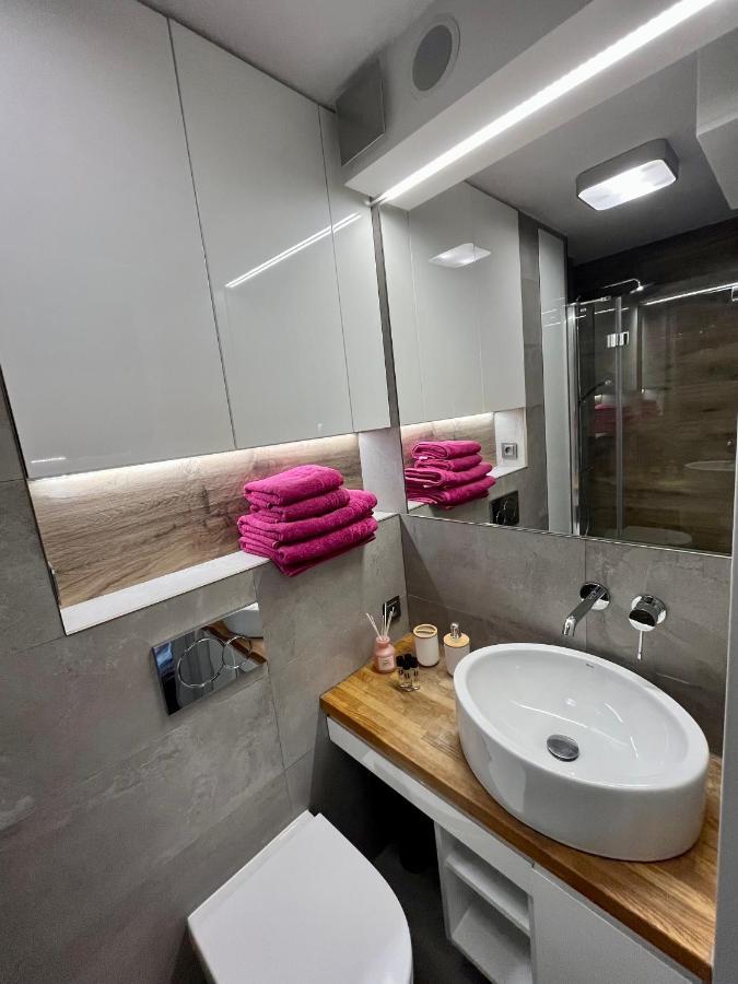 דירות ורשה -- View City Center Pink -- מראה חיצוני תמונה